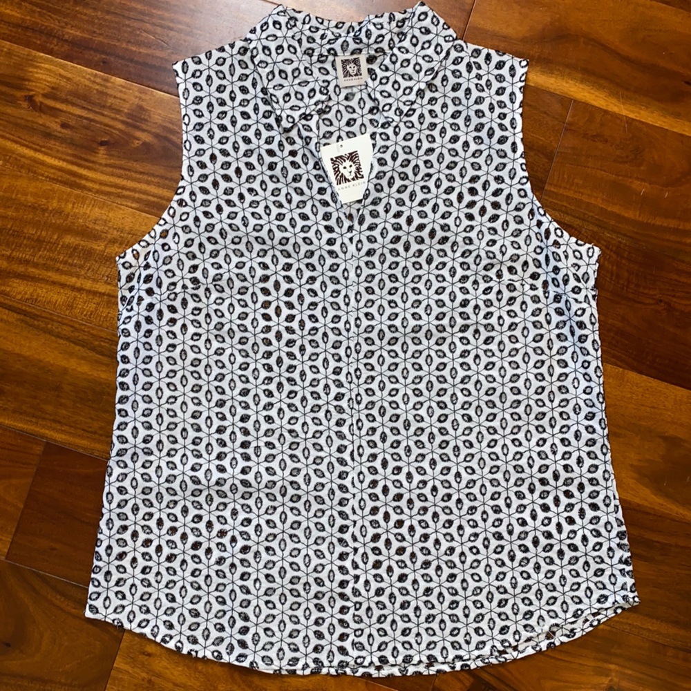 NWT Women’s Size Medium, Anne Klein Black and White Eyelet Sleeveless Top